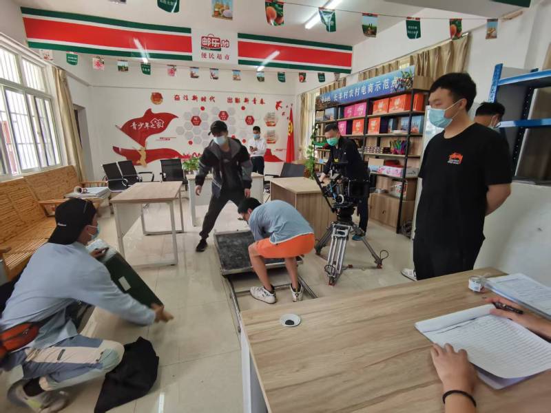 平鲁区广告片拍摄公司：极简主义践行者，少即是多的视觉哲学